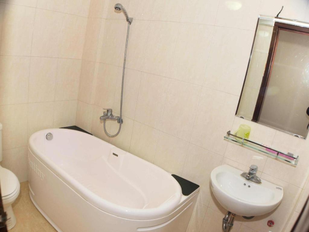 Kangaroo Hostel Hanoi Esterno foto