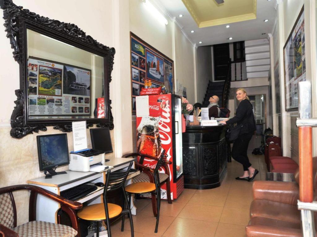 Kangaroo Hostel Hanoi Esterno foto